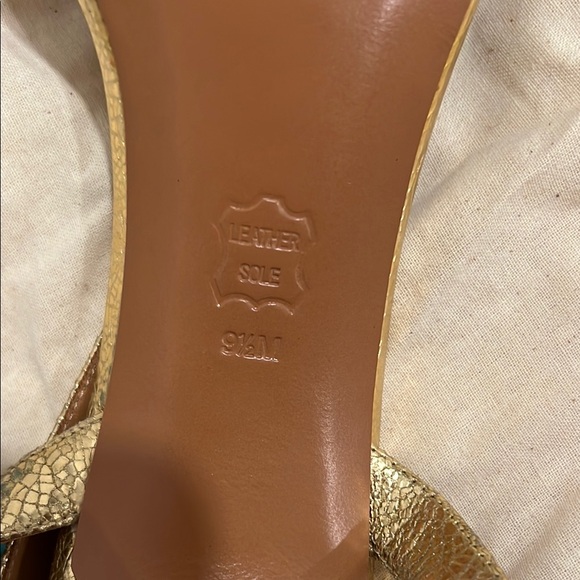 Tory Burch Gold and Brown Heels Elegant Design - Picture 5 of 7